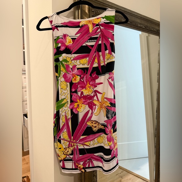 Cache dress - Picture 3 of 3